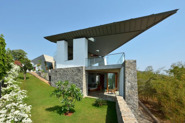 10 Mesmerizing Indian Home Exterior Designs That You Must See