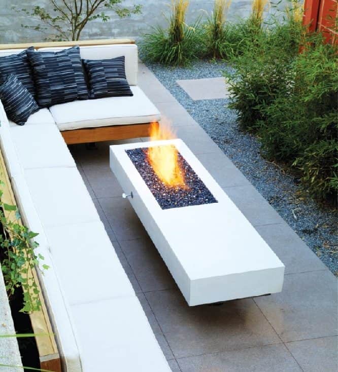 17 Extravagant Backyard Fireplaces & Fire Pits That Will Leave You Speechless 17 Extravagant Backyard Fireplaces & Fire Pits That Will Leave You Speechless