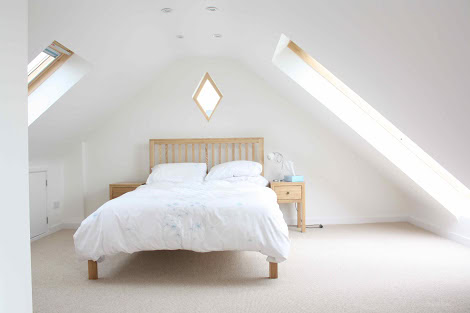 15 Marvelous Attic Interiors With Big Windows That Will Delight You 15 Marvelous Attic Interiors With Big Windows That Will Delight You