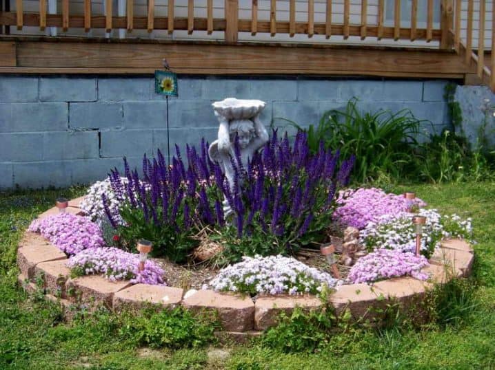 16 Small Flower Gardens That Will Beautify Your Outdoor Space 16 Small Flower Gardens That Will Beautify Your Outdoor Space
