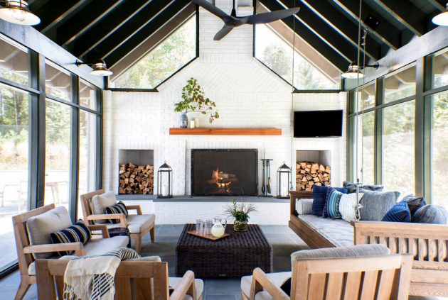 15 Splendid Transitional Sunroom Designs You'll Love To Have In Your Home