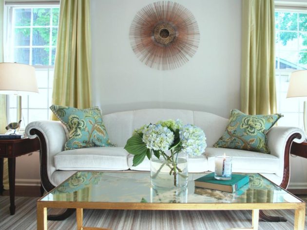 19 Functional Small Couches Ideal For Small-Sized Living Rooms