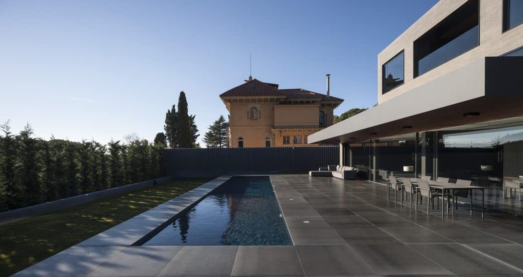 AC House by Francesc Rifé Studio in Barcelona, Spain AC House by Francesc Rifé Studio in Barcelona, Spain