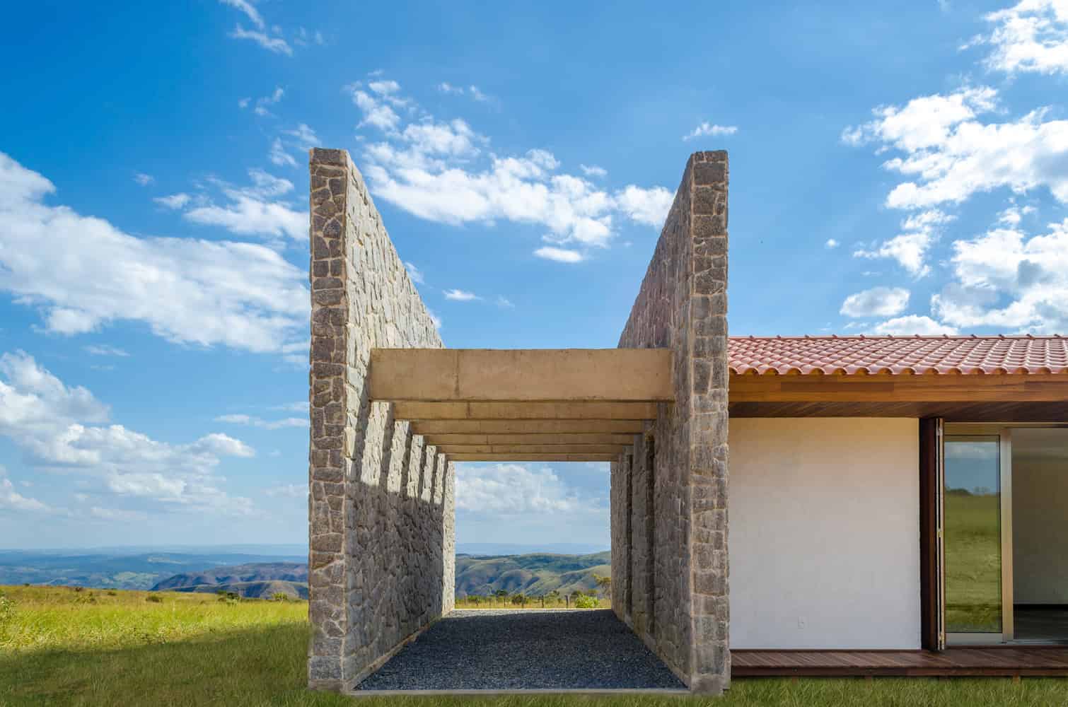 ER House by Estúdio MRGB in Padre Bernardo, Brasil ER House by Estúdio MRGB in Padre Bernardo, Brasil