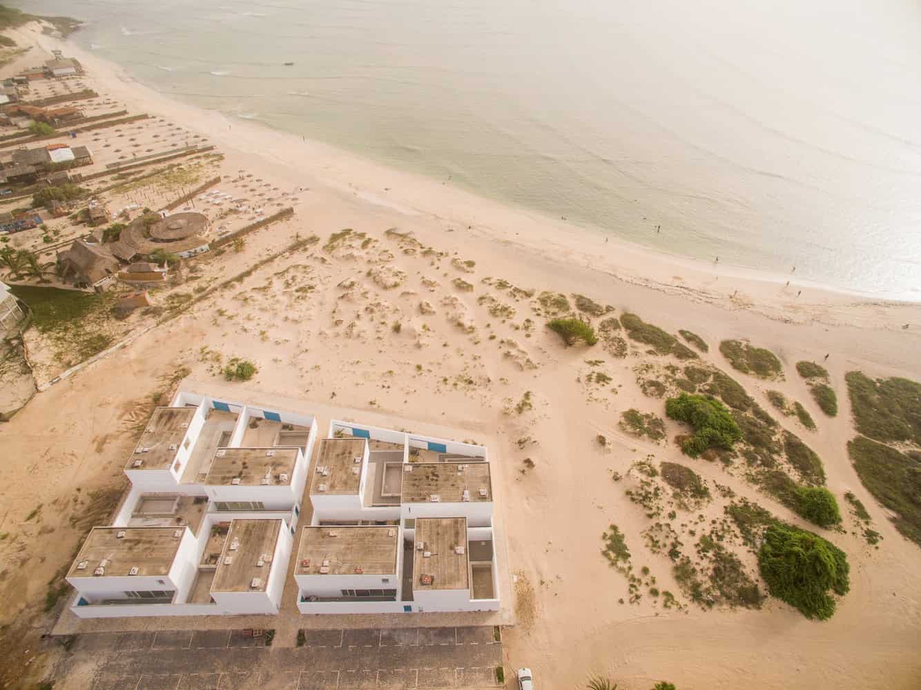 House in Estoril Beach by José Adrião Arquitectos in Praia do Estoril, Cape Verde House in Estoril Beach by José Adrião Arquitectos in Praia do Estoril, Cape Verde