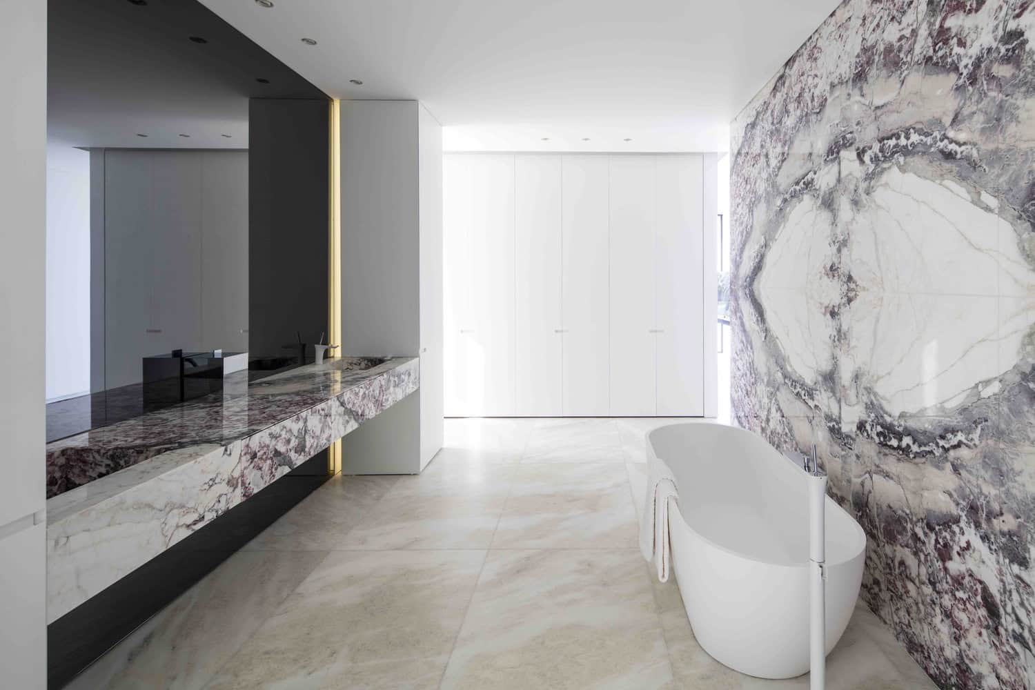 N2 House by Pitsou Kedem Architects in Hezeliya Pituach, Israel N2 House by Pitsou Kedem Architects in Hezeliya Pituach, Israel