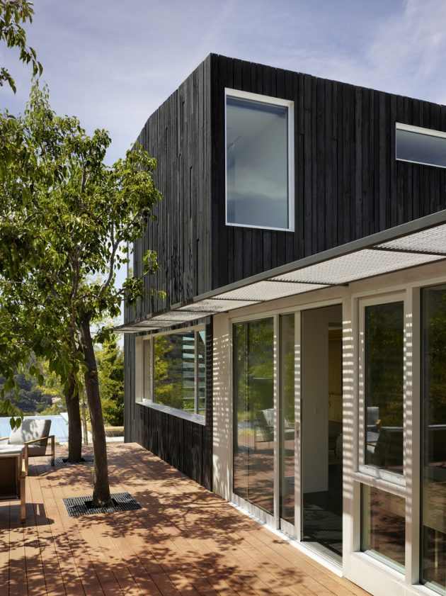Shou Sugi Ban House by Schwartz and Architecture in Los Gatos, California