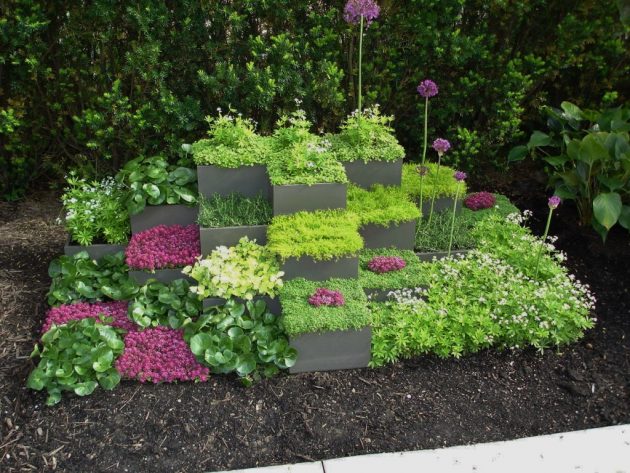 17 Outstanding Small Garden Designs That Will Delight You