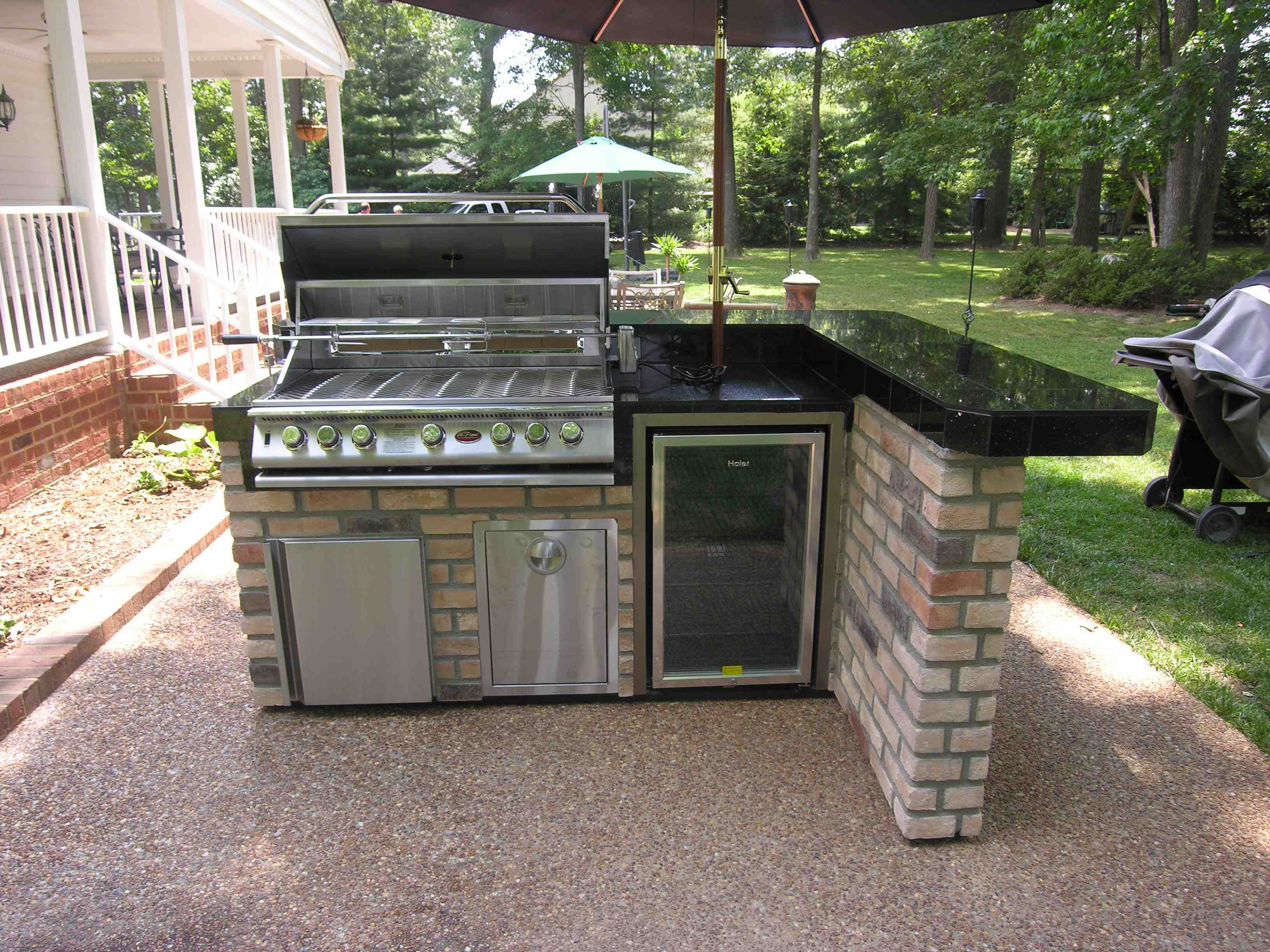 Enjoy Cooking Outside In A New Outdoor Stone Kitchen Enjoy Cooking Outside In A New Outdoor Stone Kitchen
