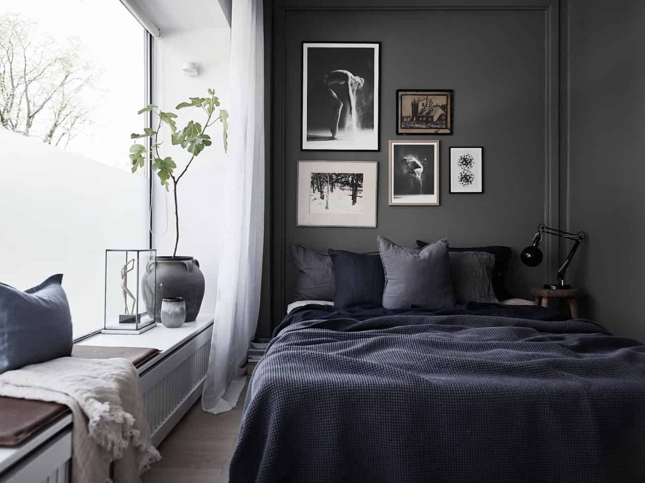 17 Bold Interiors With Black Wall For Those Who Think Outside The Box 17 Bold Interiors With Black Wall For Those Who Think Outside The Box