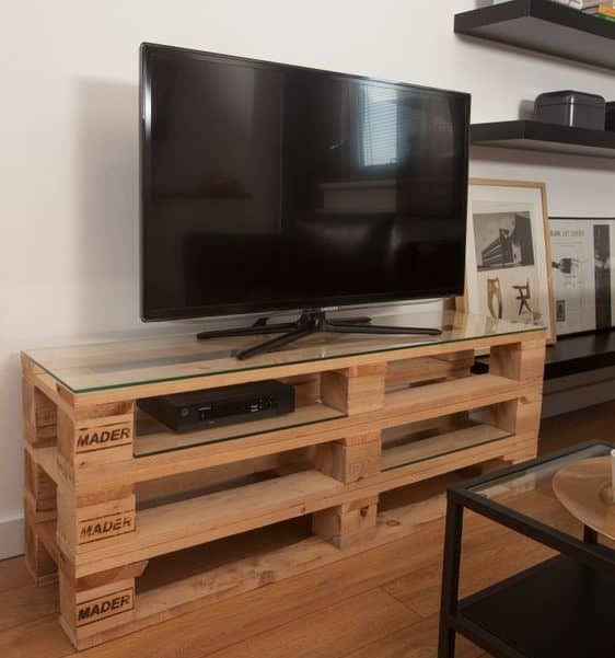 18 Fascinating Ideas To Make Original Pallet TV Stand For Free