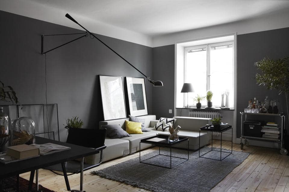17 Bold Interiors With Black Wall For Those Who Think Outside The Box 17 Bold Interiors With Black Wall For Those Who Think Outside The Box