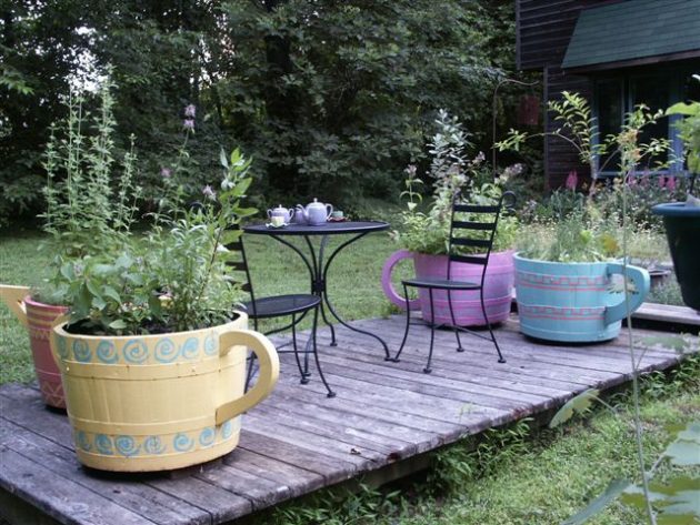 15 Impressive DIY Wine Barrel Planters That You Can Make In No Time