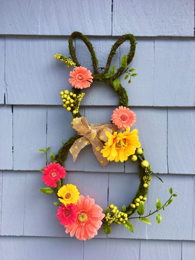 15 Whimsical Handmade Easter Wreath Designs You're Going To Adore