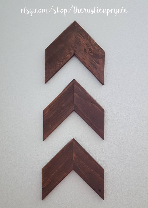 16 Inspirational Handmade Pallet Wood Wall Decor Ideas To Show Off Your Creativity
