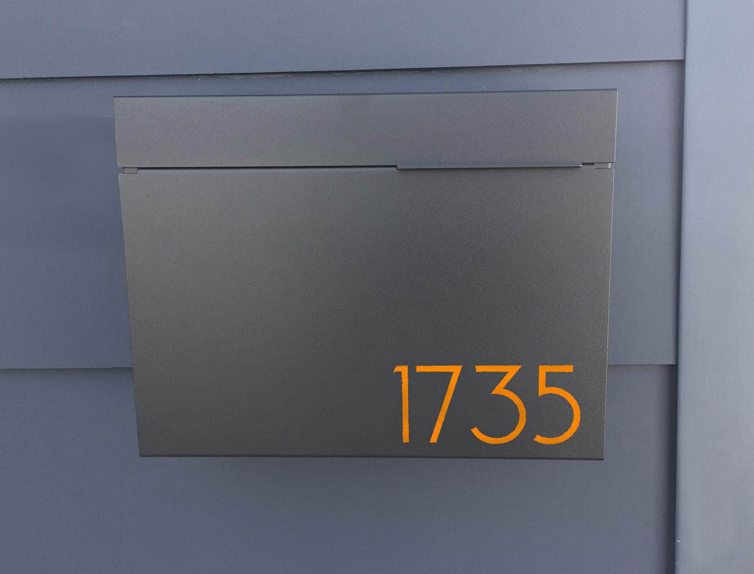 Black Larger Modern and contemporary mailbox Black Larger Modern and contemporary mailbox