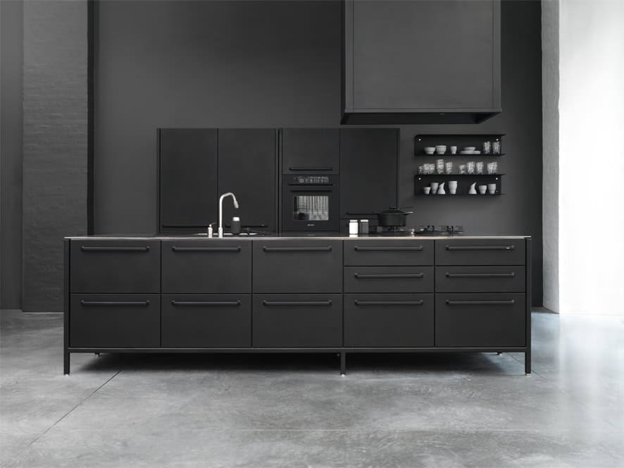 17 Bold Interiors With Black Wall For Those Who Think Outside The Box 17 Bold Interiors With Black Wall For Those Who Think Outside The Box