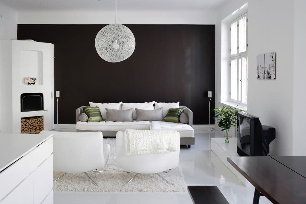 17 Bold Interiors With Black Wall For Those Who Think Outside The Box 17 Bold Interiors With Black Wall For Those Who Think Outside The Box