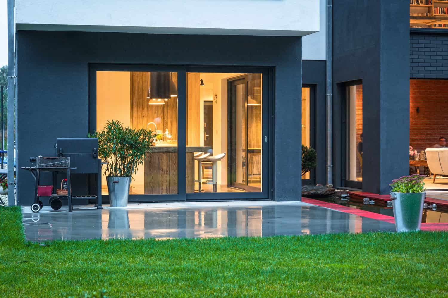 Fence House by mode:lina architekci in Borówiec, Poland Fence House by mode:lina architekci in Borówiec, Poland