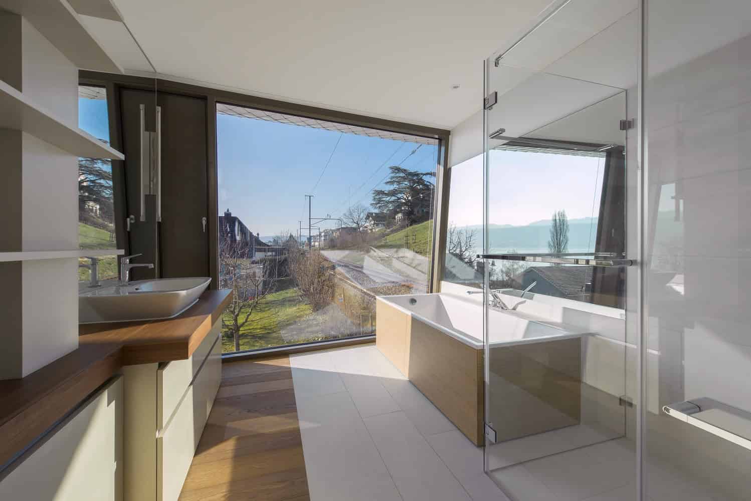 Flexhouse by Evolution Design in Meilen, Switzerland Flexhouse by Evolution Design in Meilen, Switzerland