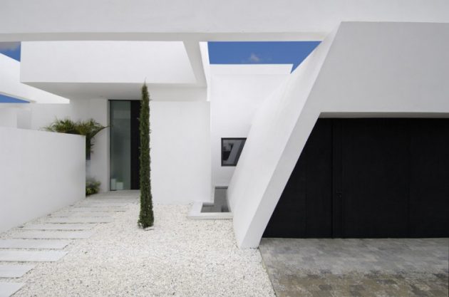 Sotogrande House by A-cero in Cadiz, Spain