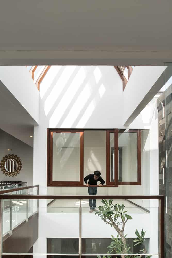 Spouse House by Parametr Architecture in Jakarta, Indonesia Spouse House by Parametr Architecture in Jakarta, Indonesia