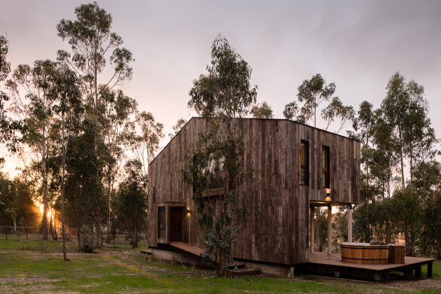 Tunquen House by DX Arquitectos in Algarrobo, Chile