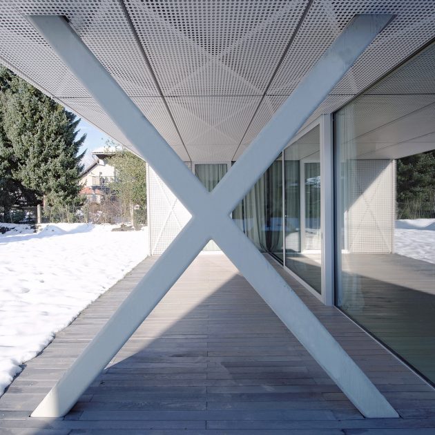 Villa Criss-Cross Envelope by OFIS Architects in Ljubljana, Slovenia