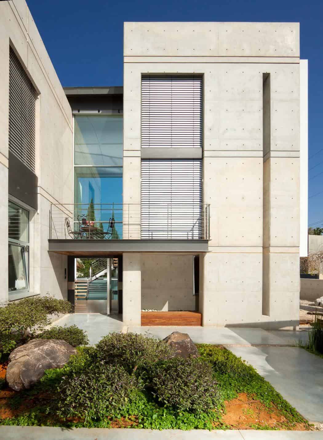 Villa in Ramat Gan by Dror Barda in Israel Villa in Ramat Gan by Dror Barda in Israel
