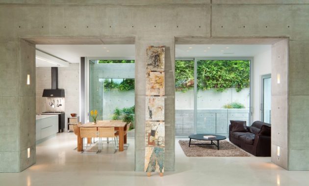 Villa in Ramat Gan by Dror Barda in Israel