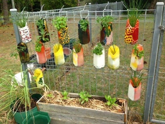 15 DIY Plastic Bottle Planters That You Haven't Seen Before 15 DIY Plastic Bottle Planters That You Haven't Seen Before
