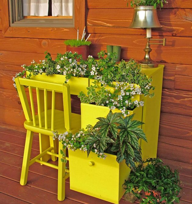 17 Captivating DIY Planters That You Can Do For Free
