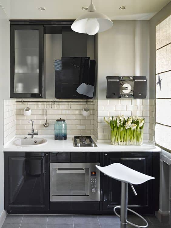 17 Fascinating Big Ideas For Decorating Super Small Kitchens