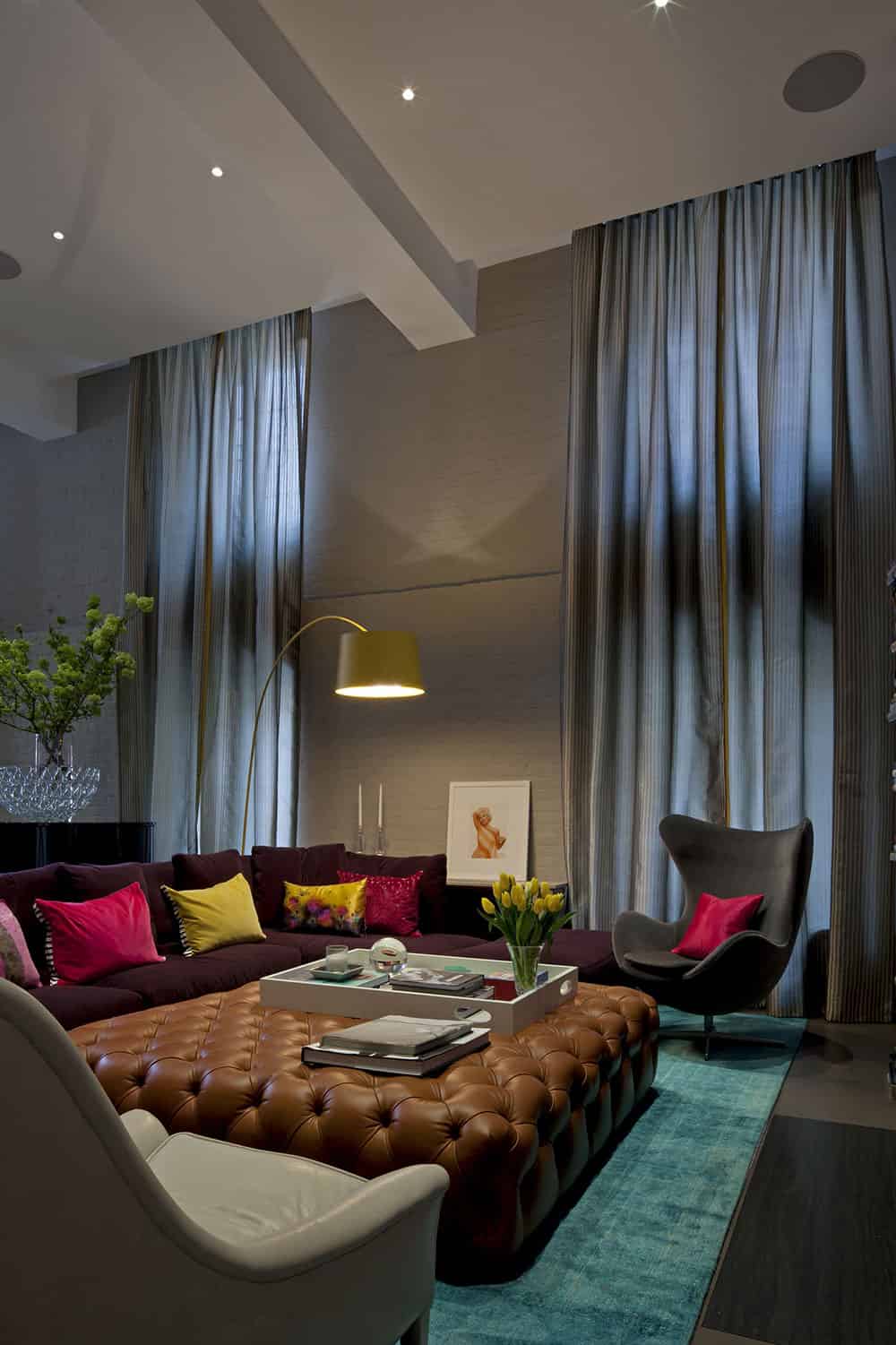16 Outstanding Ideas For Decorating Living Room With High Ceiling 16 Outstanding Ideas For Decorating Living Room With High Ceiling