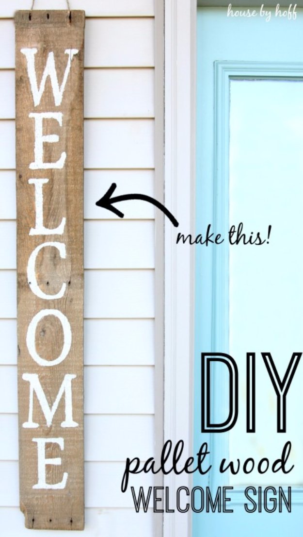 15 Creative DIY Pallet Sign Ideas That Broadcast A Message