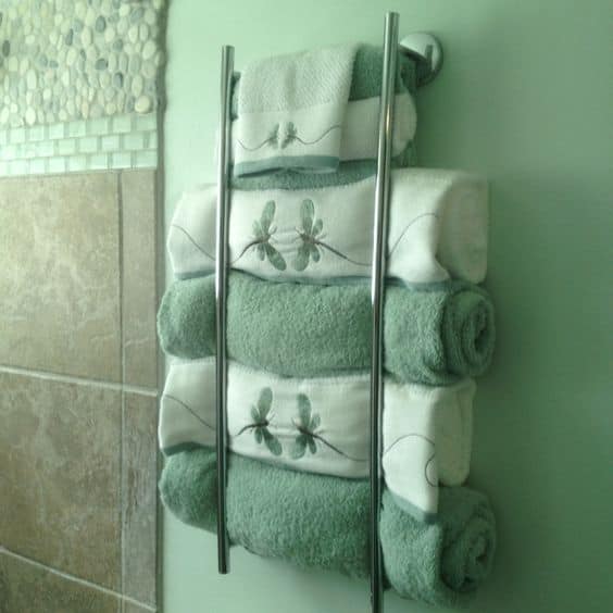 18 DIY Towel Storage Ideas To Easily Organize The Bathroom