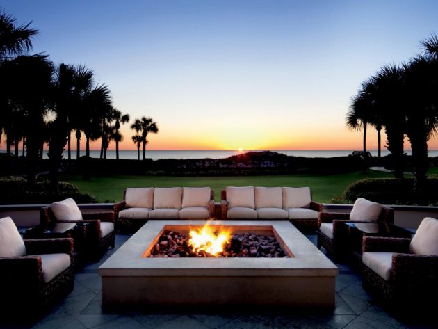19 Irresistible Outdoor Living Spaces That Will Leave You Speechless
