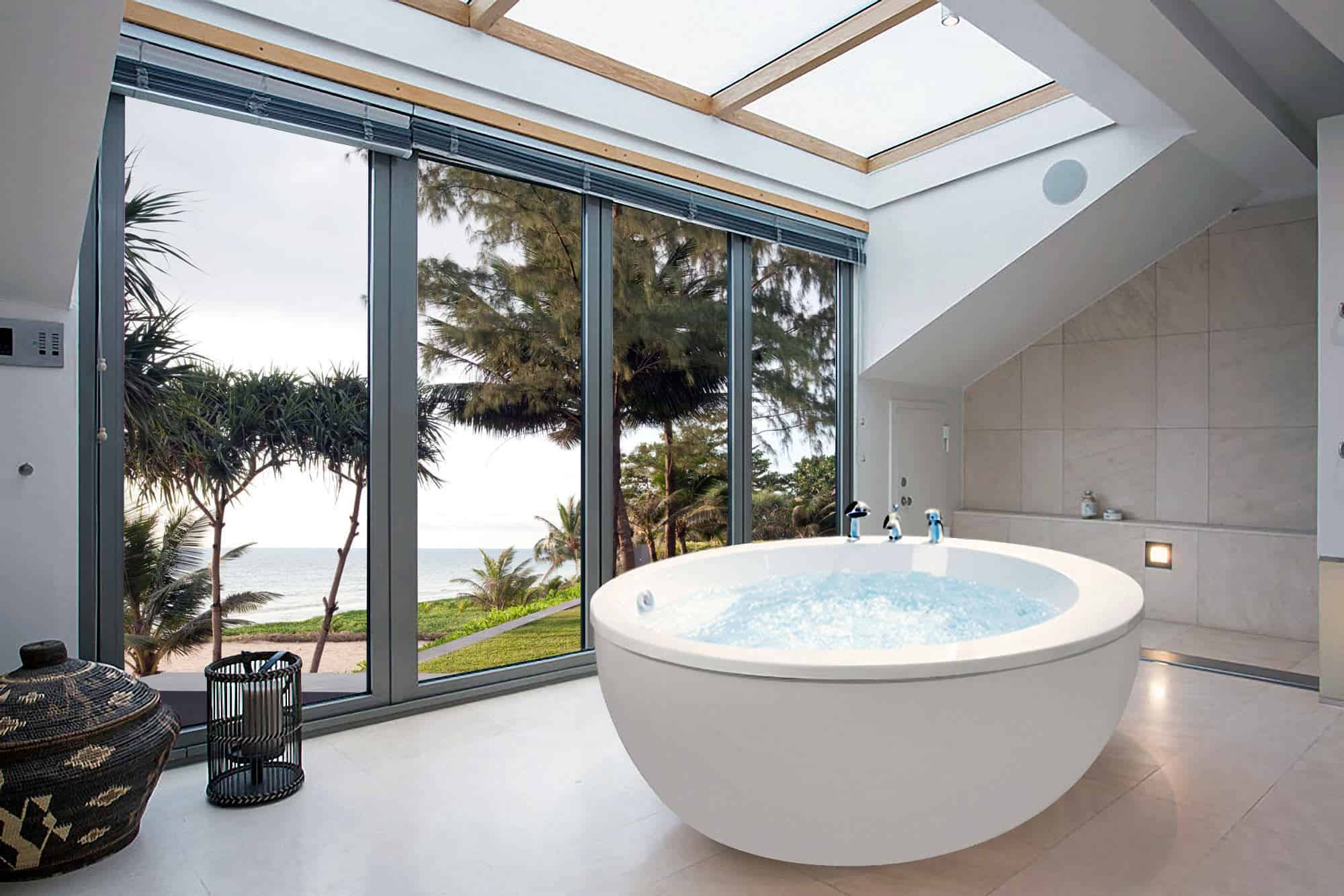 17 Outstanding Ideas For Decorating Bathroom With Skylight 17 Outstanding Ideas For Decorating Bathroom With Skylight