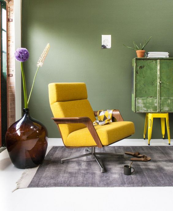 16 Captivating Interiors With Yellow Accents That Will Delight You
