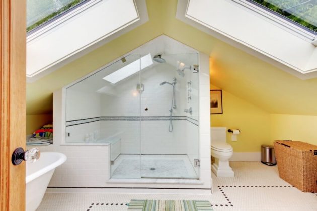 17 Outstanding Ideas For Decorating Bathroom With Skylight