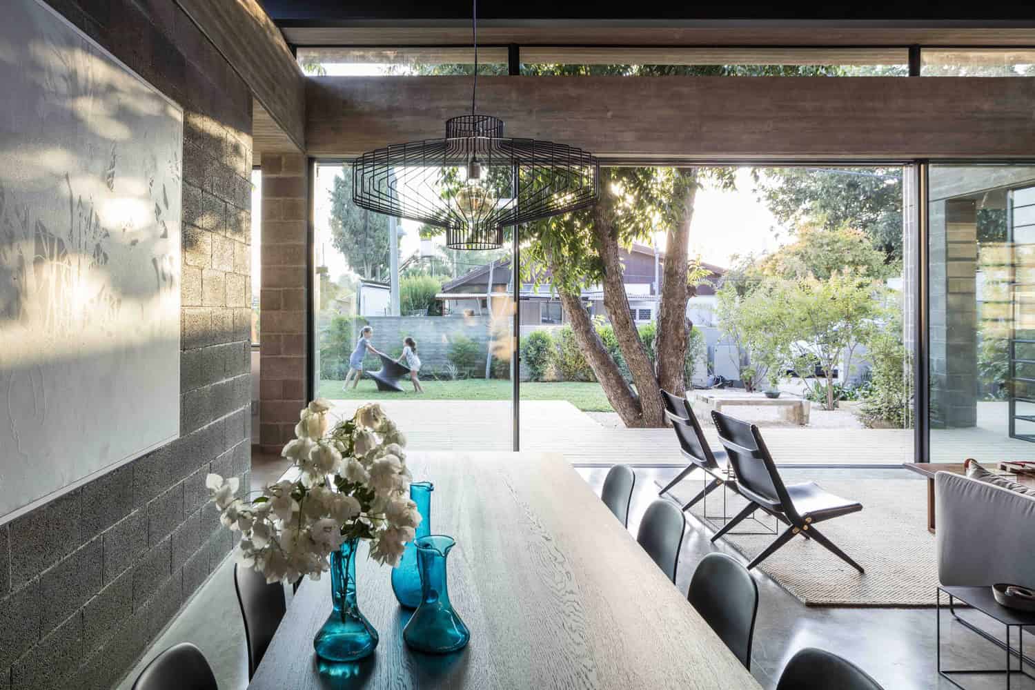 Bare House by Jacobs-Yaniv Architects in Herzliya, Israel Bare House by Jacobs-Yaniv Architects in Herzliya, Israel