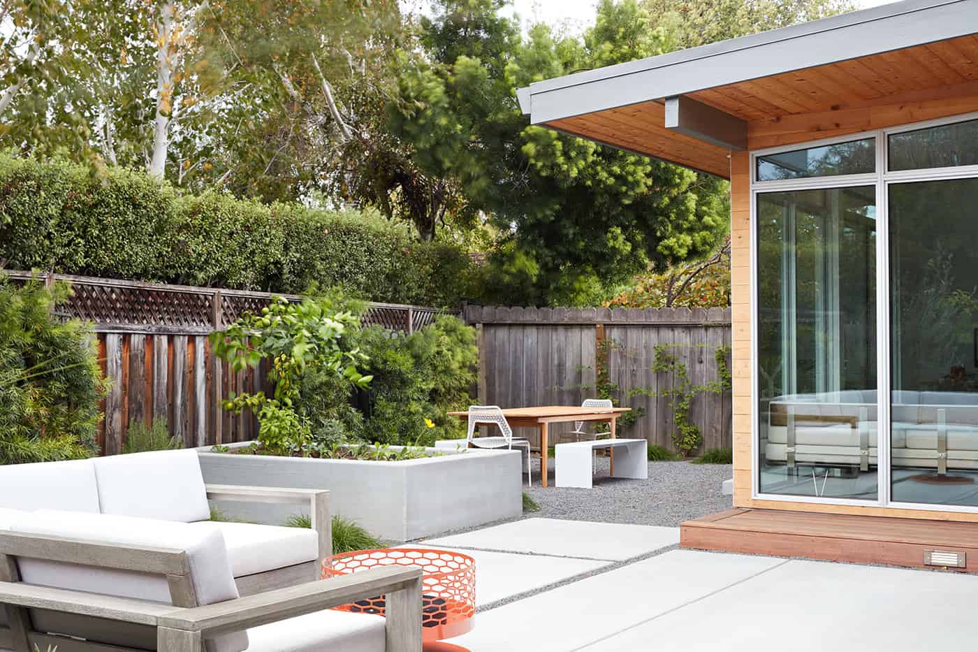 1960s Modern Home Remodel by Klopf Architecture: A Bright Indoor-Outdoor Retreat for a Young Family 1960s Modern Home Remodel by Klopf Architecture: A Bright Indoor-Outdoor Retreat for a Young Family