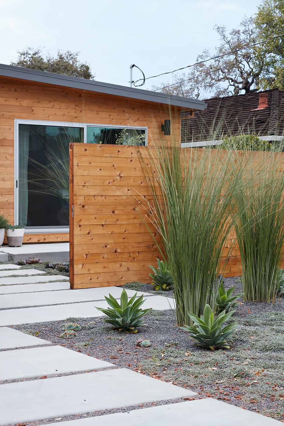 1960s Modern Home Remodel by Klopf Architecture: A Bright Indoor-Outdoor Retreat for a Young Family 1960s Modern Home Remodel by Klopf Architecture: A Bright Indoor-Outdoor Retreat for a Young Family