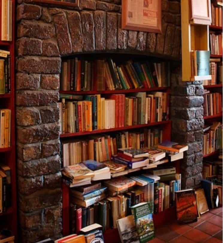 15 Cool Ideas To Style Up Your Home With Books 15 Cool Ideas To Style Up Your Home With Books
