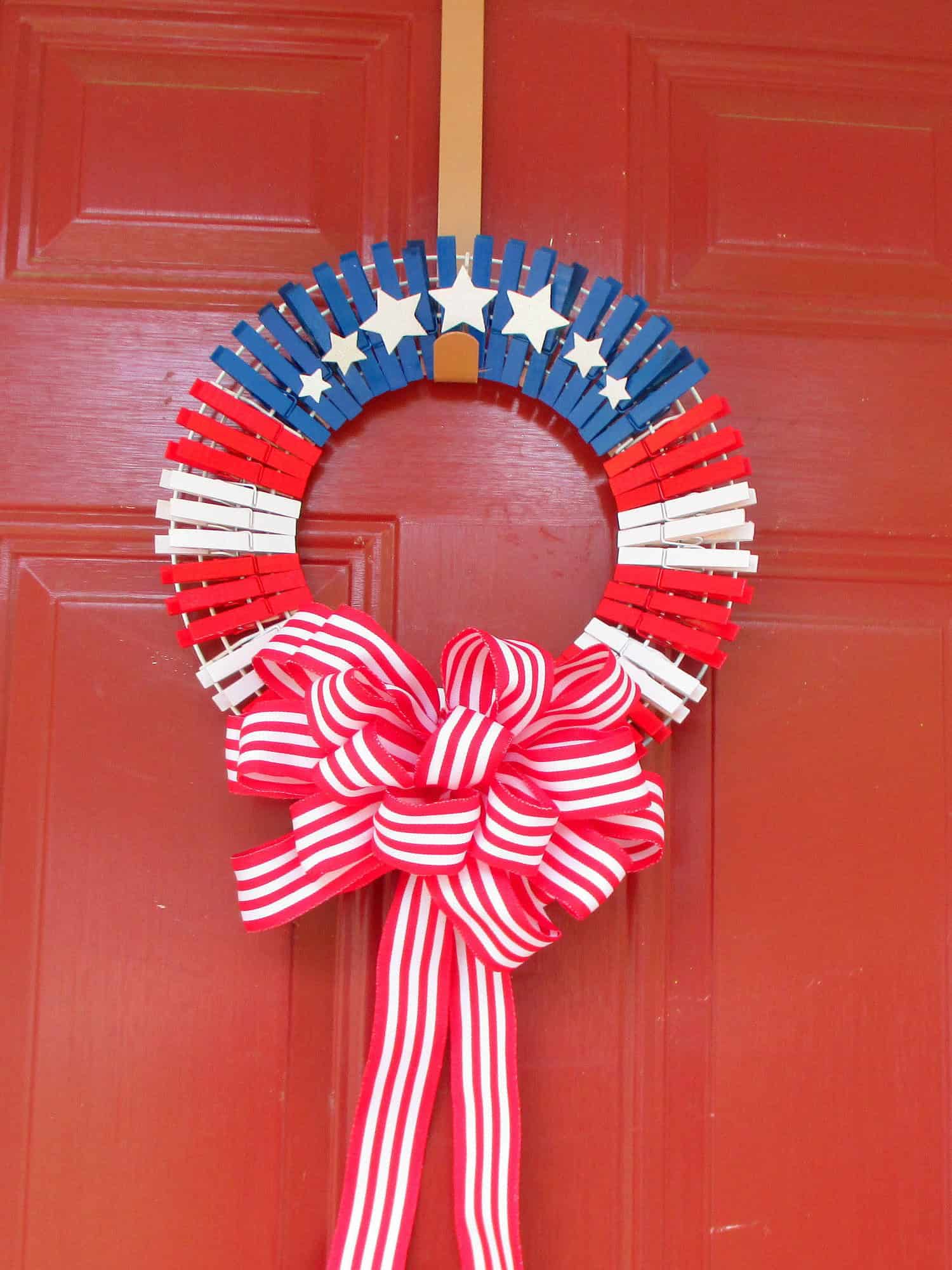 5. Make a front door wreath purely out of clothespins 5. Make a front door wreath purely out of clothespins
