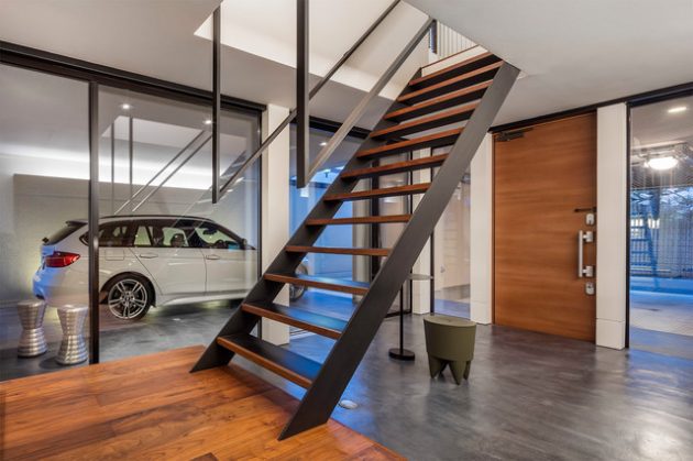 15 Elegant Contemporary Entryway Designs You Will Enjoy Walking In