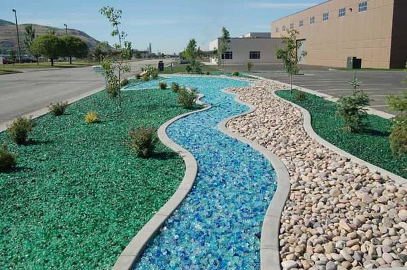 15 Extraordinary Ideas For Landscaping The Garden With Glass Mulch 15 Extraordinary Ideas For Landscaping The Garden With Glass Mulch