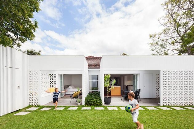 Breeze Block House by Architect Prineas in Sydney, Australia