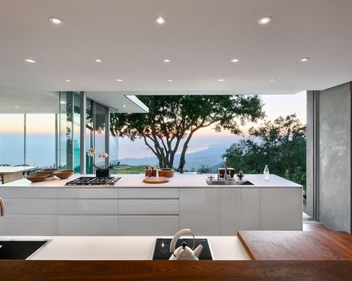 8 Kitchens With Vacation Style Views