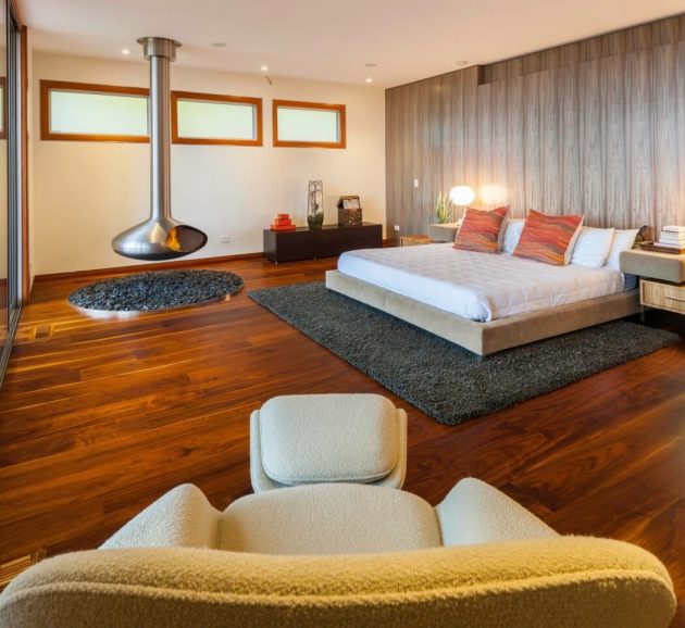 M-22 House by Michael Fitzhugh in Michigan, USA